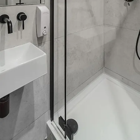 Modern Near Paris Апартаменти